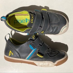 PLAE Leather Gray Ty Sneakers Size 1.5